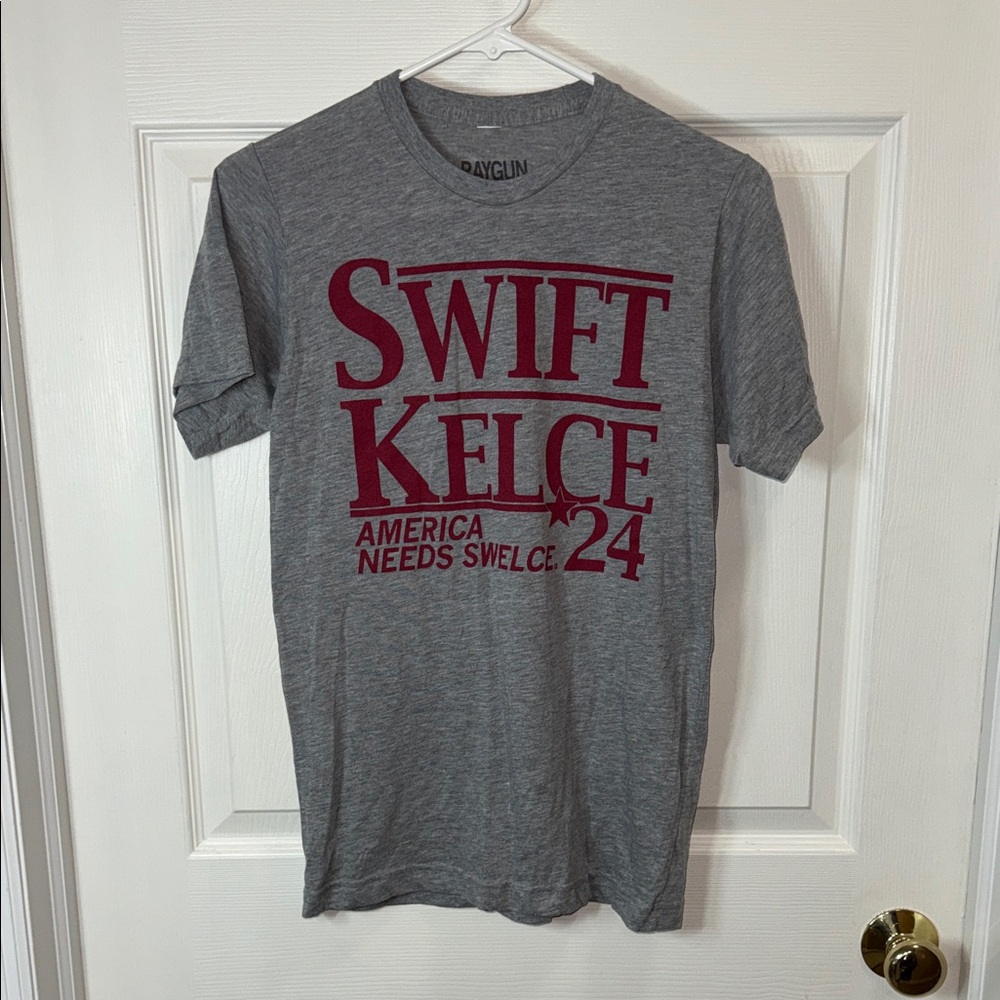 Gray Swift Kelce Graphic T-Shirt